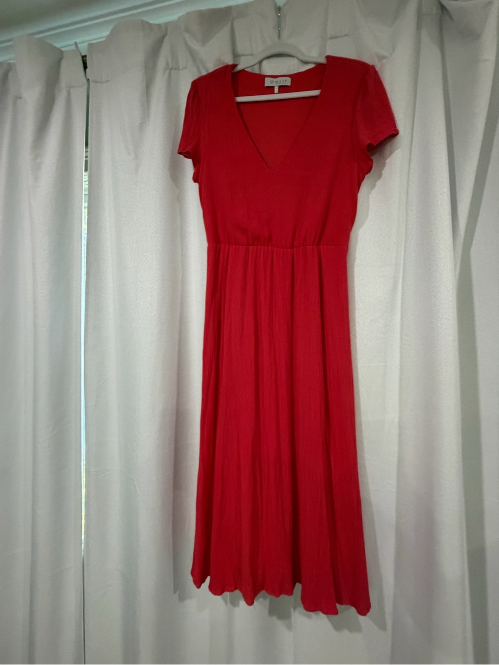 Wayf Red V-Neck Short Sleeve Midi Dress